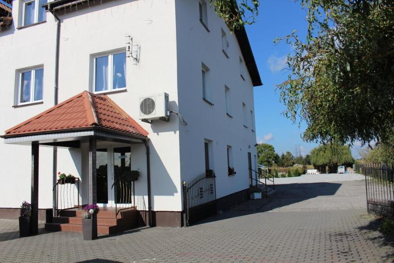 Restauracja Hotel Kassandra Września Exterior foto